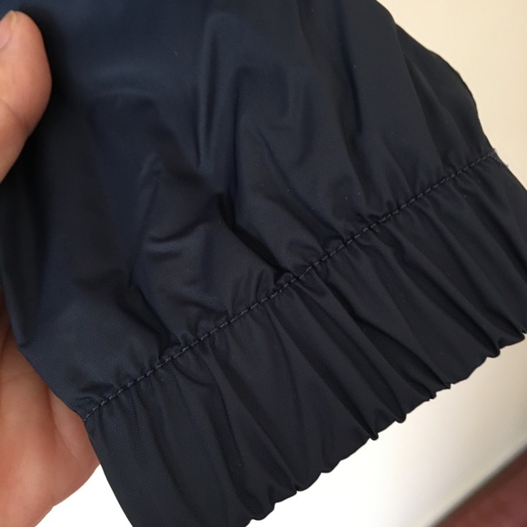 The North Face Rain Wind Shell Jacket NWT - Picture 9 of 11